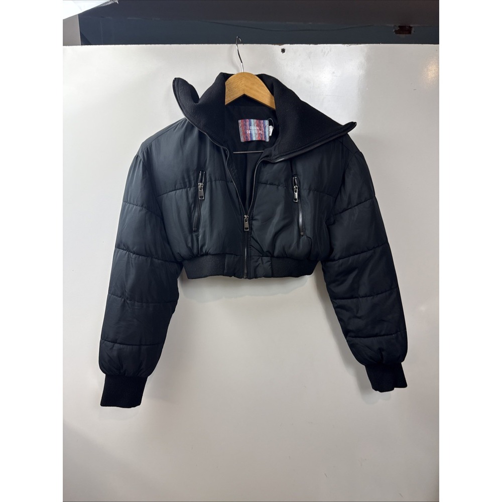 Urban Outfitters Lily Cropped Puffer Jacket Size S Black Ribbed Trim Zip Up